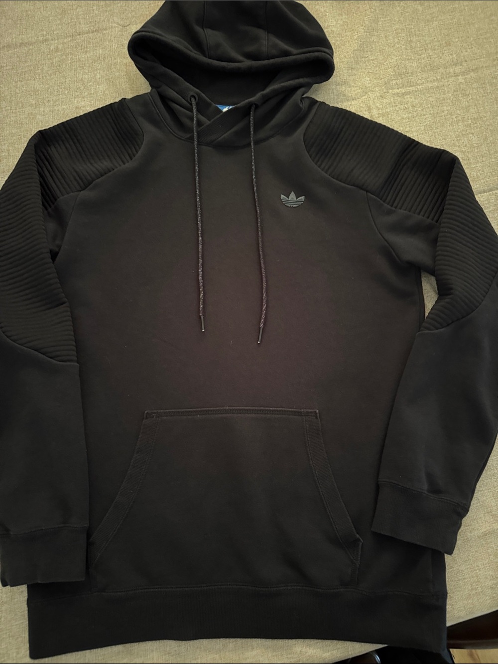 adidas Black Ribbed-Shoulder Pullover Hoodie. New condition